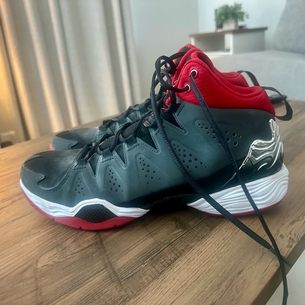 Nike Air Jordan Melo M10 Men’s 10.5 Anthracite Red 2014 DS